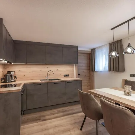 Jaegerhof Apartman *