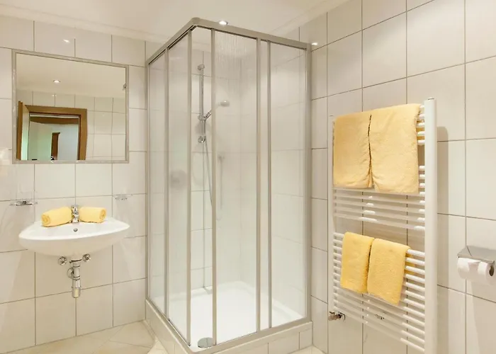 杰戈尔霍夫堡公寓 *